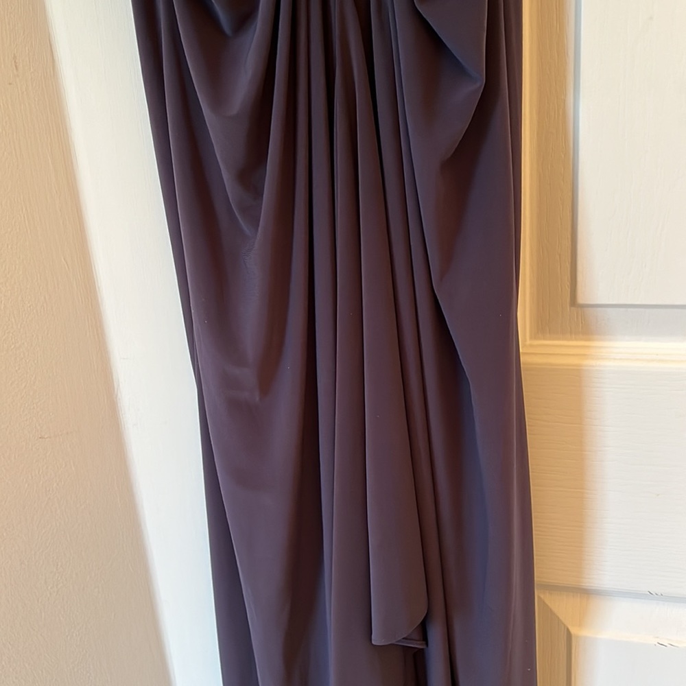 Gown - Picture 3 of 5